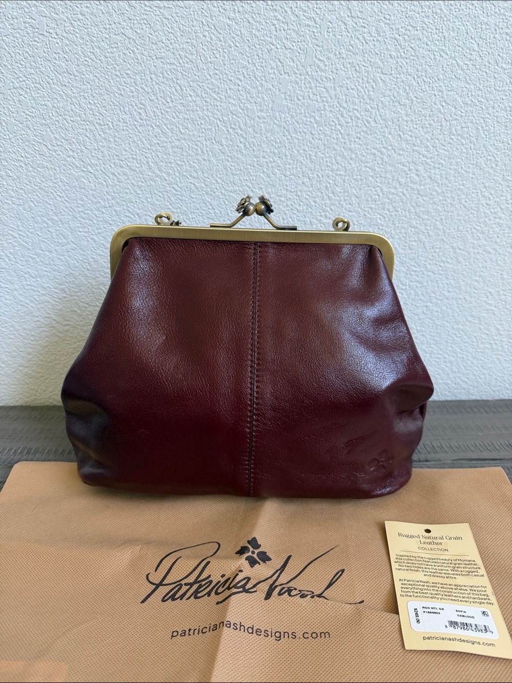 Patricia Nash Sofia Leather Kiss-Lock Clutch NWT